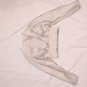 Zara Blouse Size S white pearl.